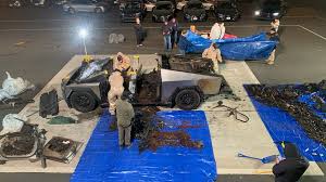 “Hồi chuông cảnh tỉnh” – nghi can nổ xe tải Tesla ở Vegas để lại thư tuyệt mệnh 