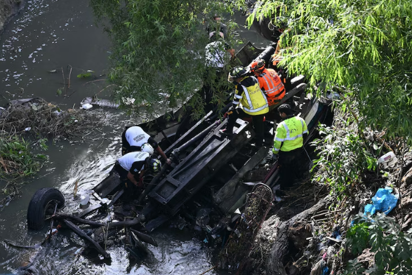 Ít nhất 51 người tử vong trong vụ xe buýt rơi xuống vực ở Guatemala