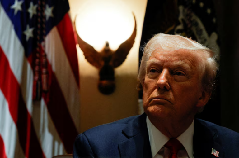 Trump cam kết áp thuế đối với Mexico, Canada vào ngày 4/3, tăng thêm 10% đối với Trung Quốc vì fentanyl