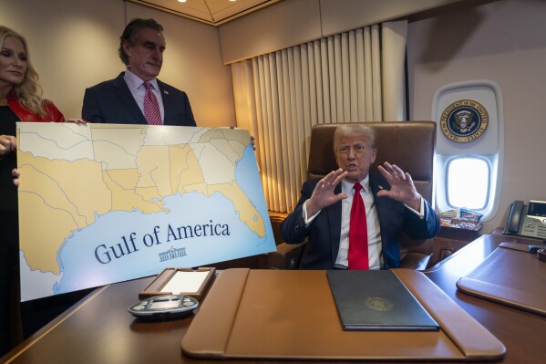 Trump chặn phóng viên AP vào Phòng Bầu dục vì tên Vịnh America