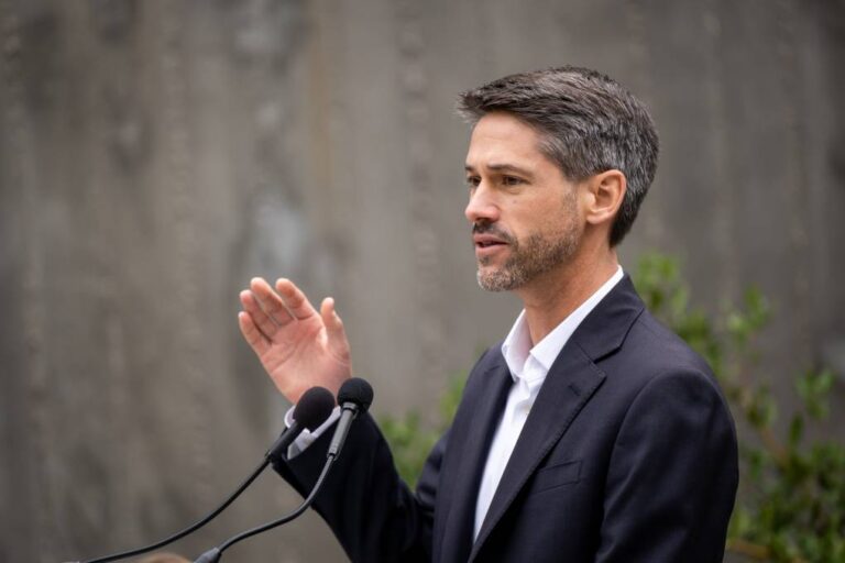 Thị trưởng San Jose đề xuất bỏ tù người vô gia cư liên tục từ chối nhà ở tạm thời