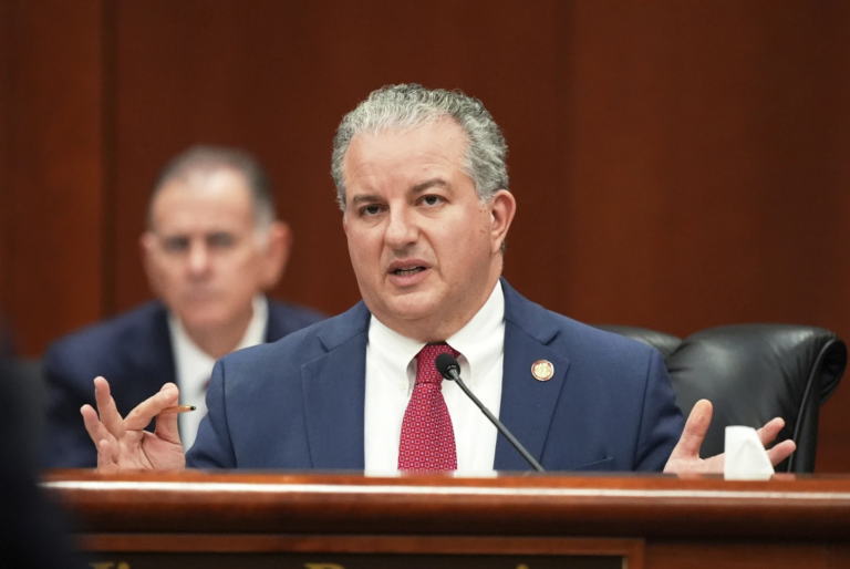 Jimmy Patronis là ai? Giám đốc tài chính Florida thắng cử thay thế Matt Gaetz