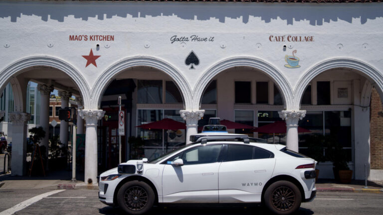 Dịch vụ xe tự lái của Google nộp đơn xin giấy phép ở NYC