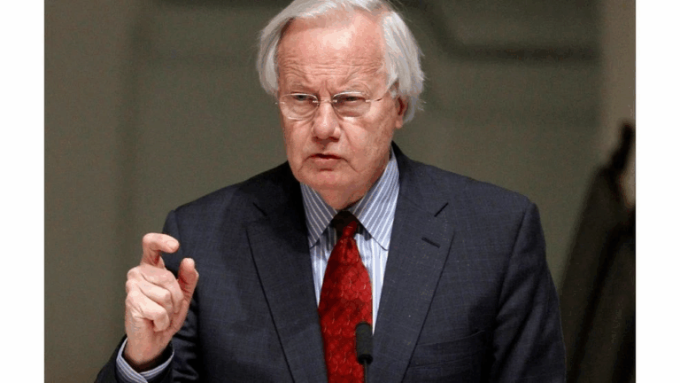 Bill Moyers – cựu thư ký báo chí Tòa Bạch Ốc và nhà báo kỳ cựu – qua đời ở tuổi 91