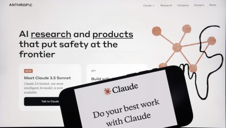 Các tác giả sách kiện công ty AI Anthropic vi phạm bản quyền