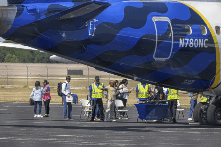 Dân biểu Dân chủ Texas rời bang, chặn kế hoạch ông Trump tăng ghế Hạ viện cho đảng Cộng hòa