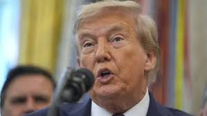 Trump thúc giục các CEO công nghệ gia tăng đầu tư sản xuất tại Mỹ trong sự kiện ở Tòa Bạch Ốc