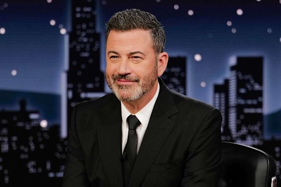 Kimmel’s show trở lại sóng TV ABC vào tối mai. Trump chống vaccine, Tylenol