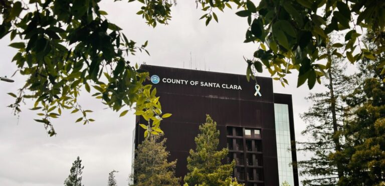 Quận Santa Clara sẽ tạo ra các khu vực không có ICE