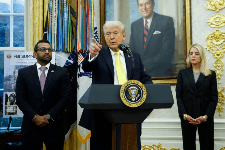 Trump cam kết mở rộng chiến dịch “tăng cường liên bang” tại nhiều thành phố Mỹ để trấn áp tội phạm