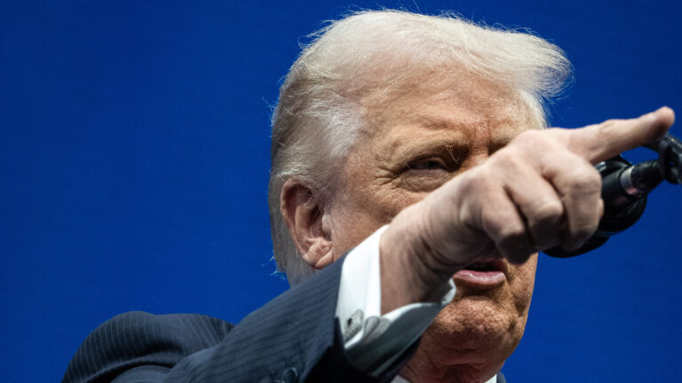 Tòa Bạch Ốc khẳng định Trump không kêu gọi hành quyết các nhà lập pháp Dân chủ