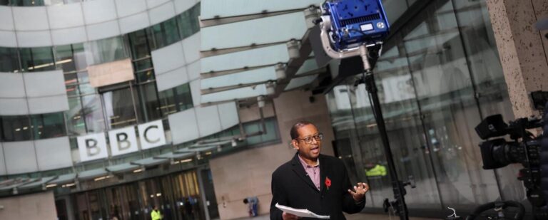 Trump kiện BBC: ‘Tôi đoán là tôi phải làm vậy’