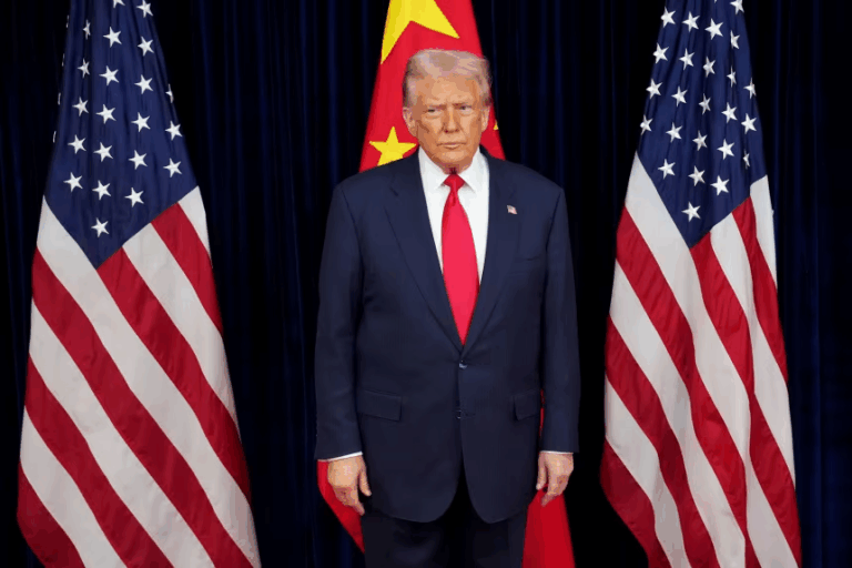 Trump bảo vệ việc cho sinh viên Trung Quốc theo học tại các đại học Mỹ — và mỉa mai nước Pháp