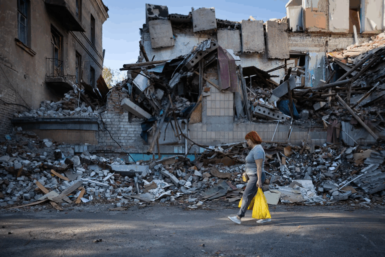 Zelensky mở đường cho vùng phi quân sự tại Đông Ukraine nhằm đạt hòa bình với Nga