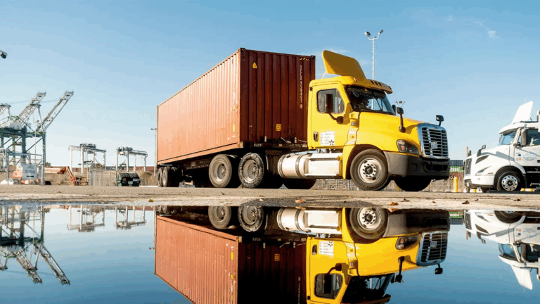 Hàng ngàn tài xế nhập cư kiện DMV California vì hủy giấy phép lái xe hạng thương mại