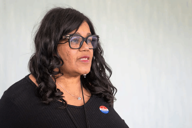 Đảng Dân chủ thắng ghế Thượng viện tiểu bang Iowa, chặn đảng Cộng hòa giành lại siêu đa số