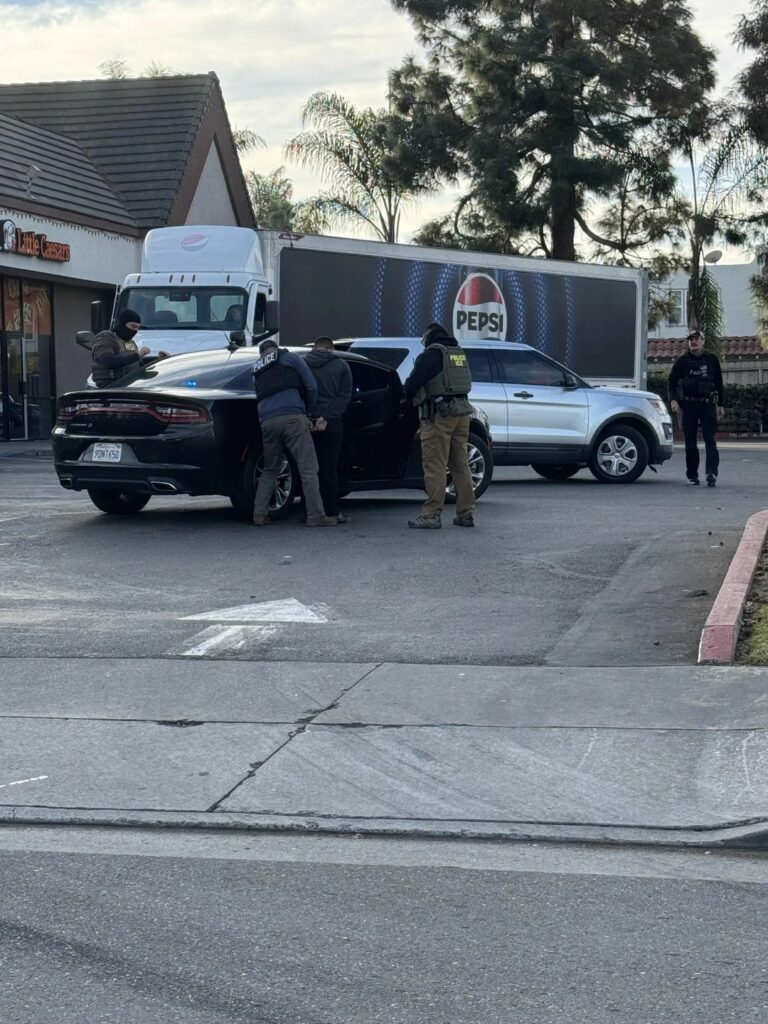 Cộng đồng người Mỹ gốc Á theo dõi sát thông tin về gia tăng lực lượng ICE tại Vùng Vịnh trước Super Bowl