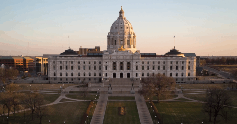 Đảng Dân chủ thắng 2 cuộc bầu cử đặc biệt tại Minnesota, Hạ viện tiểu bang trở lại thế cân bằng